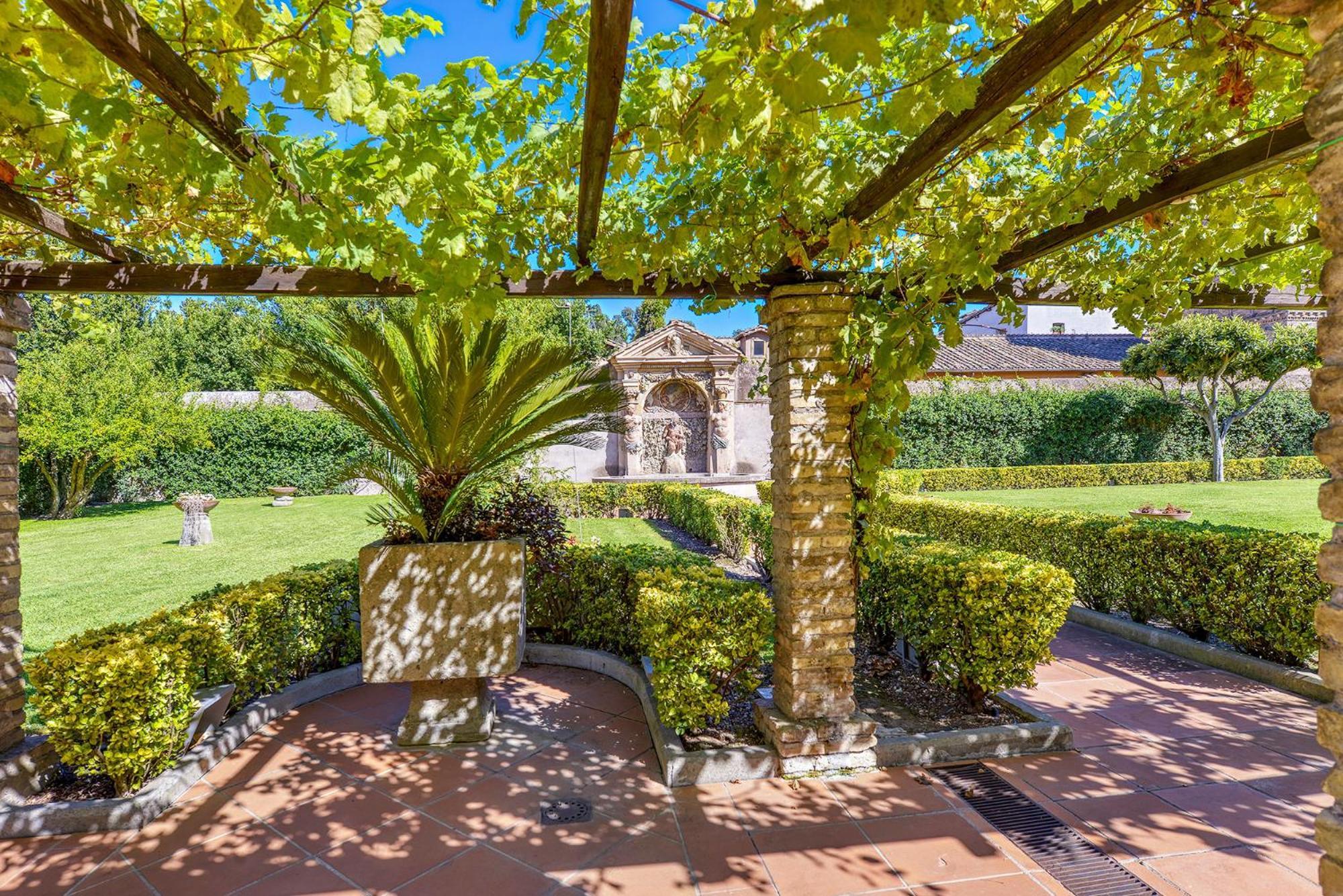 Exclusive Retreat Between History And Comfort
